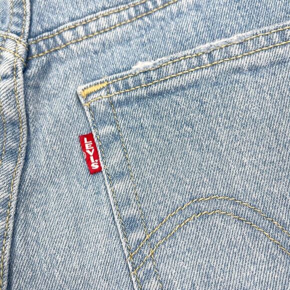 Levi’s Ribcage Shorts High Rise Distressed Raw Hem Size 29 - Picture 4 of 7